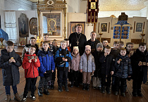 Воспитанники спортивно-патриотического клуба «Вектор» посетили Богоявленский храм в селе Утятское