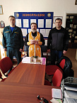 Курганские священники поздравили огнеборцев с праздником небесной покровительницы.