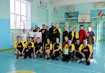 В Кургане День православной молодежи отметили волейбольным матчем