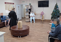 В Курганском отделении социальной адаптации посмотрели фильм о соцслужении в Церкви