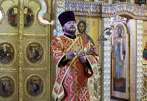 Митрополит Даниил в неделю о расслабленном совершил Литургию в кафедральном соборе Кургана