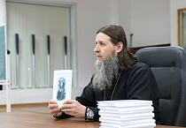 Митрополит Даниил встретился с преподавателями воскресной школы при Александро-Невском соборе