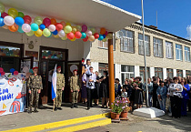 Священник из села Садовое благословил школьников на учёбу