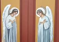 На дверях курганского храма появились ангелы