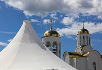 В Кургане неподалёку от Троицкого собора открылась традиционная Троицкая выставка-ярмарка
