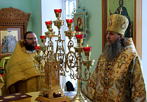 Митрополит Даниил вручил епархиальные медали активистам Свято-Троицкого прихода