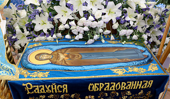 Литургия в день «Торжества Пресвятой Богородицы» (Порт-Артурской)