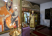 Митрополит Даниил впервые совершил Литургию в Пантелеимоновском храме в Кетово