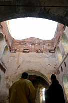Митрополит Даниил совершил Литургию рядом с разрушенным храмом в селе Мендерском