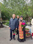 Петуховский священник в День памяти и скорби участвовал в митинге