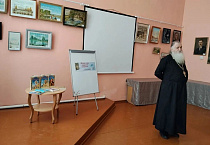 Сельский священник провел беседу «Живое слово духовной мудрости»