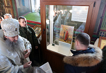 Вадим Шумков передал из музейных фондов в Александро-Невский собор икону небесного покровителя Зауралья 