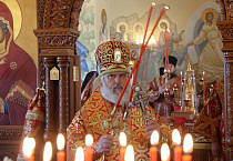 Собор архиереев совершил праздничную Литургию в Верхнетеченском женском монастыре
