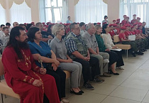Священник принял участие в посвящении юнармейцев в селе Половинное