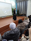 Курганские священники выступили на родительских собраниях