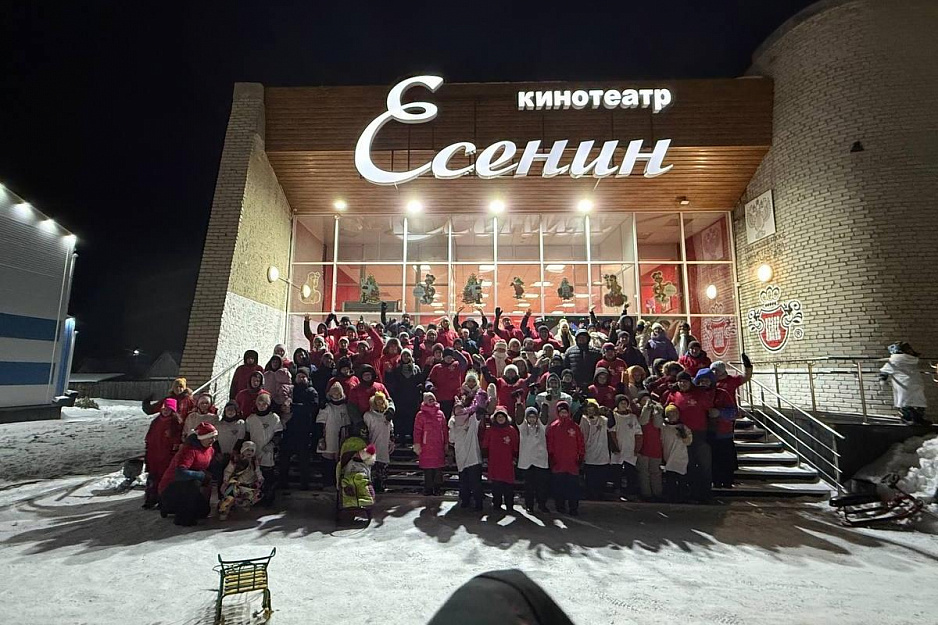 В Частоозерье Новый год встретили традиционным забегом от храма до кинотеатра