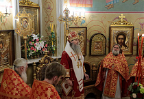 В главном соборе Зауралья встретили Пасху Христову