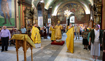 Литургия в в день Всех святых