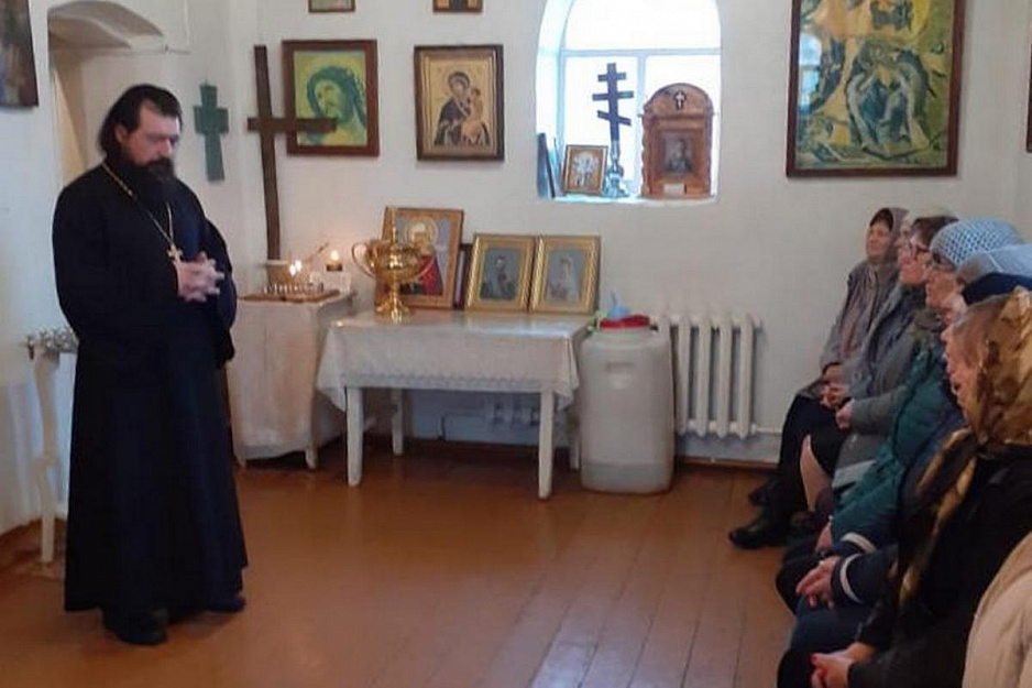 Подопечные Половинского ЦОСЦ посетили местный храма