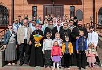 Митрополит Даниил поздравил с 70-летием клирика кафедрального собора