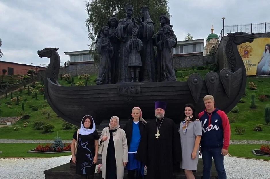 Прихожане Пантелеимоновского храма Кургана совершили поездку в Тюмень