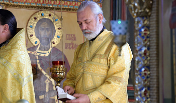 Литургия в день памяти преподобного Амвросия Оптинского
