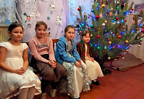 На приходах Курганской епархии продолжаются праздничные мероприятия, посвященные Рождеству и Святкам