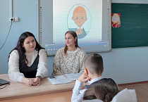 В Курганской православной гимназии поздравили учителей с профессиональным праздником