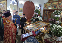 Школьники и росгвардейцы пообщались в курганском храме