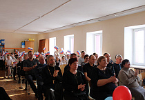 В Белозерском священник принял участие в «Часе солдатской славы»