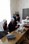 В швейной мастерской «Мастерицы» при Троицком храме Кургана занятия проходят дважды в неделю