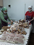 В Кургане обеды для бездомных готовят в трапезных приходов с любовью и молитвой 