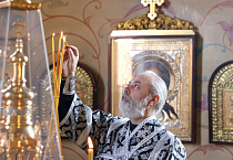 Митрополит Даниил совершил Литургию в день Державной иконы Божией Матери