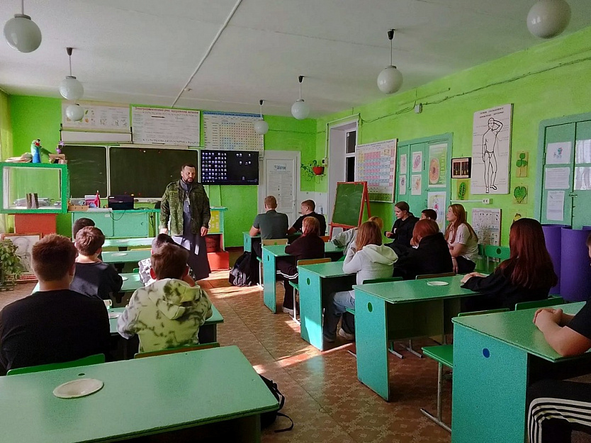 Священник провел в сельской школе Урок нравственности