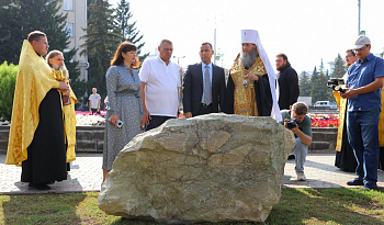 Митрополит Даниил освятил закладной камень святителю Николаю Чудотворцу