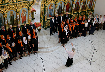 В курганском Троицком соборе с пасхальным концертом выступил «Поющий город»