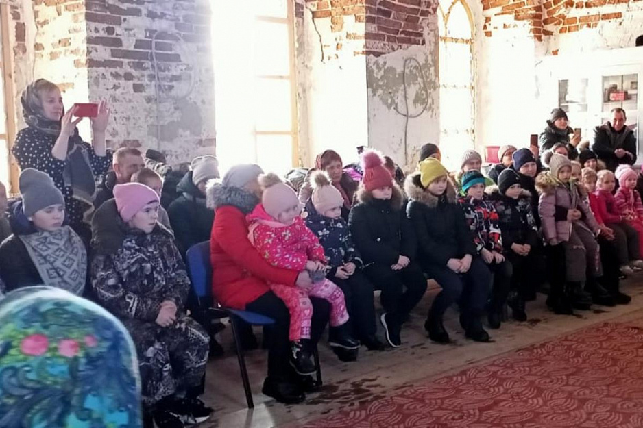 В храме села  Усть-Суерское отпраздновали Рождество Христово