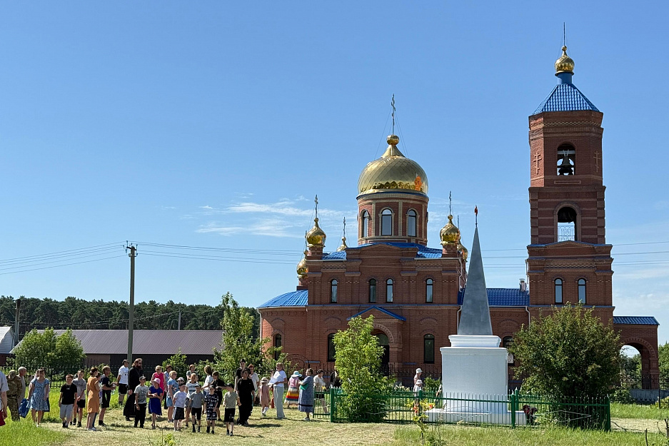 Священник села Межборное в День памяти и скорби участвовал в митинге у обелиска