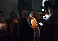 В Кургане прошли ночные богослужения в память о расстрелянной Царской Семье