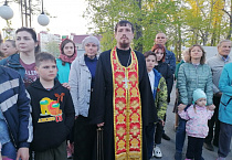 Курганские священники приняли участие в общегородской акции «Свеча памяти»
