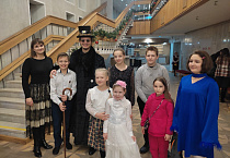 В Кургане воспитанники воскресной школы при Александро-Невском кафедральном соборе познакомились с жанром оперетты