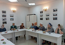 В Кургане православный женский клуб продолжает обсуждать тему роли семьи