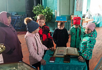 В Зауралье сельский священник провёл со школьниками ознакомительную беседу