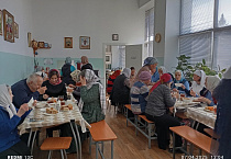 Социальная столовая продолжает действовать при курганском приходе