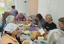 В курганской социальной столовой «Покров» приготовили более 300 порций горячих обедов за две недели