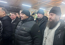 В Кургане священнослужители участвовали в отправке гуманитарного груза