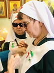 На курганском приходе две сестры милосердия стали «крестовыми»