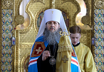Митрополит Даниил совершил воскресную Литургию в Александро-Невском соборе Кургана