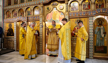 Литургия в в день Всех святых