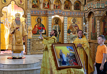 Митрополит Даниил совершил Литургию в главном храме Кургана перед Боголюбской иконой Божией Матери